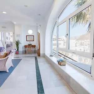 Dona Pakyta 4*, San José Spagna