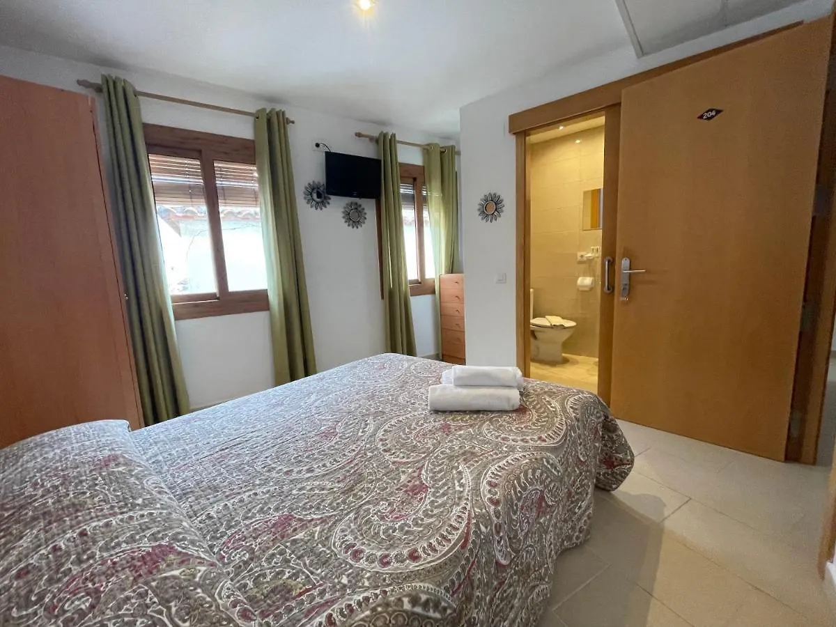 P&R Hostals Codolar Tossa de Mar Guest house
